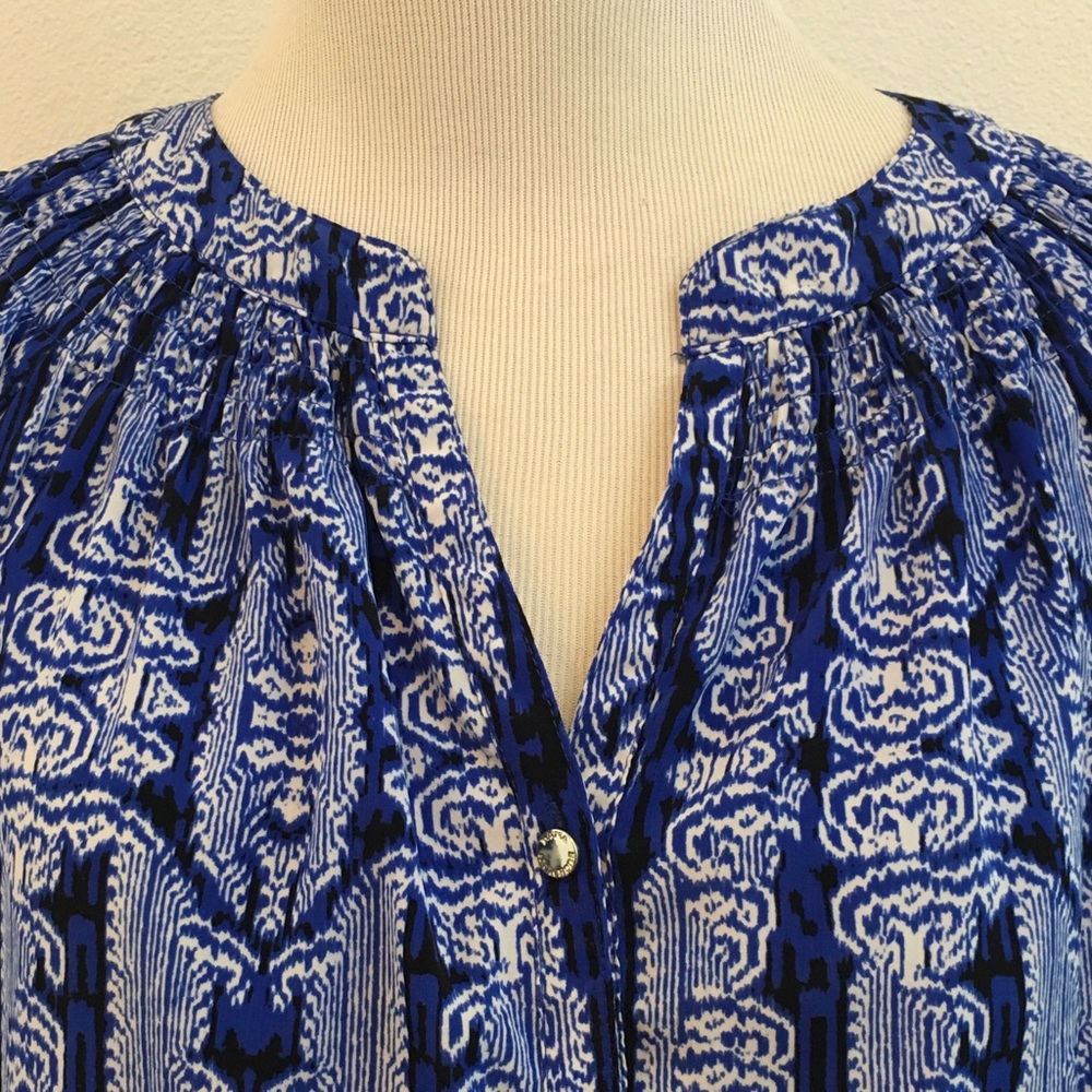 Dana Buchman | Blue & White Short Sleeve Blouse